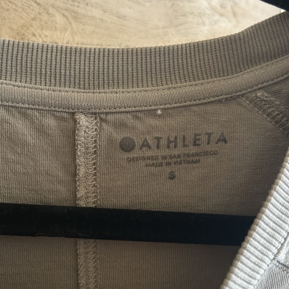 Athleta crewneck sweatshirt - Picture 2 of 4